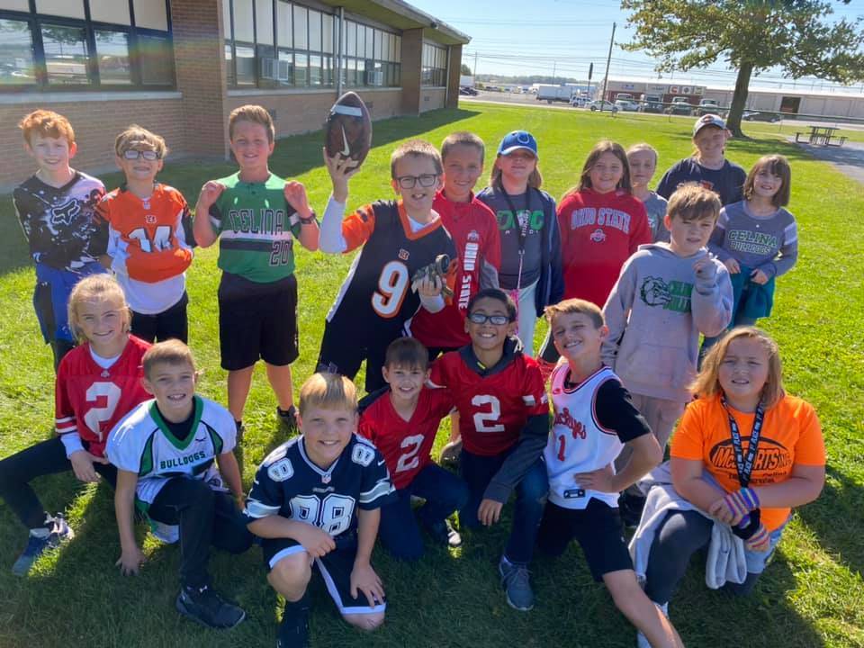 Sports Teams dress-up day for Red Ribbon Week