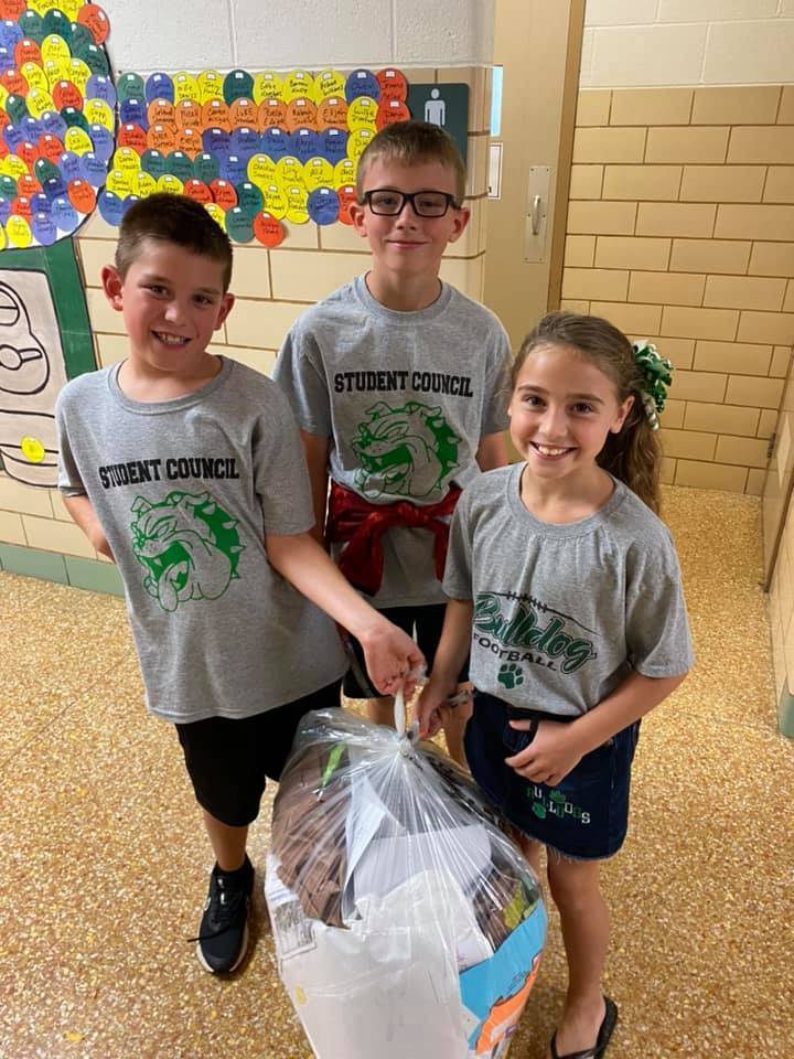 Student Council doing recycling